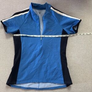 Shebeest bundle of 2 Cycling Jerseys size small